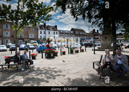 Thirsk Market Place North Yorkshire, Inghilterra Foto Stock