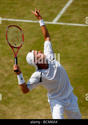 Campionati di Wimbledon 2009, Lleyton Hewitt AUS in azione Foto Stock