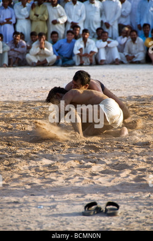 Kushti wrestling a Dubai Foto Stock