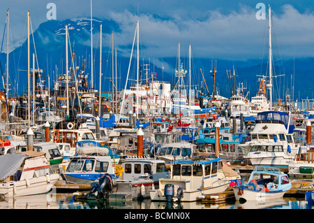 Piccola barca Porto, Homer Spit, Omero, Penisola di Kenai, Alaska USA Foto Stock