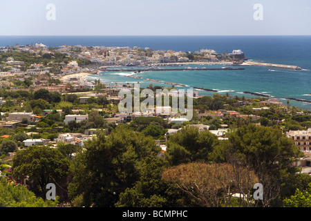 Ischia, Italia - la costa di Forio dai giardini di la Mortella, Ischia, Italia Foto Stock