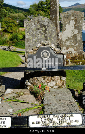 Rob Roy's grave, Balquhidder Kirkyard; Scozia - UK Foto Stock