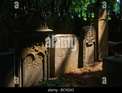 Cimitero ebraico nel quartiere Kazimierz Cracovia Polonia Foto Stock