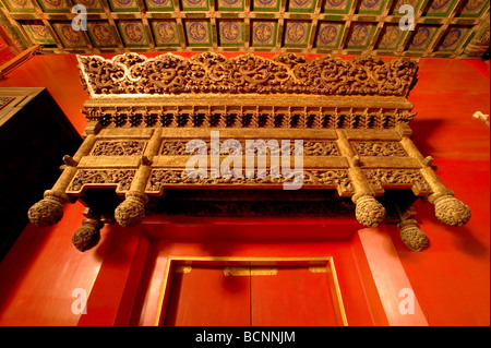 Dettaglio di stile Chuihua gate alla camera laterale, Palazzo della purezza celeste, la Città Proibita di Pechino, Cina Foto Stock