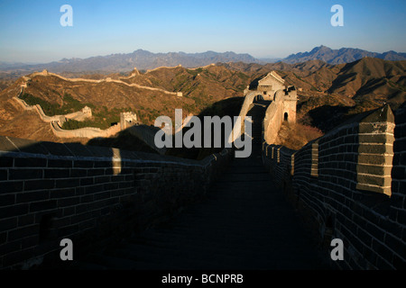 Grande Torre di Jinshan e piccola torre di Jinshan, Jinshanling Great Wall, nella provincia di Hebei, Cina Foto Stock