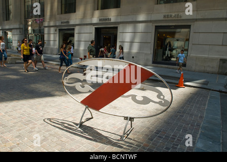 Un segnale che vieta un auto da entrare Broad Street di fronte al New York Stock Exchange Foto Stock