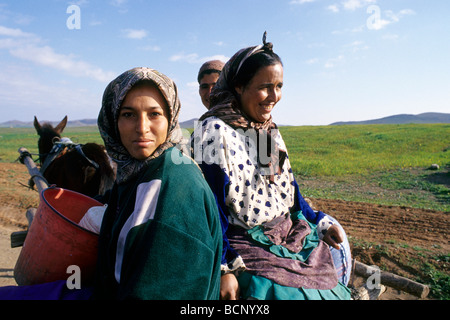 Il Marocco donne vicino a Marrakech Foto Stock