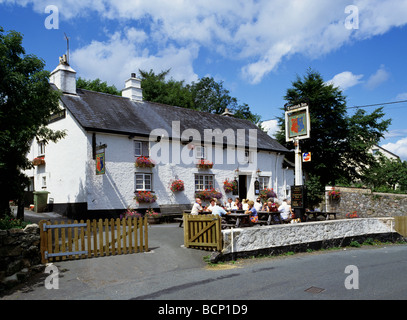 Il Tavistock Inn, un villaggio popolare pub al Pondsgate nel Parco Nazionale di Dartmoor Foto Stock