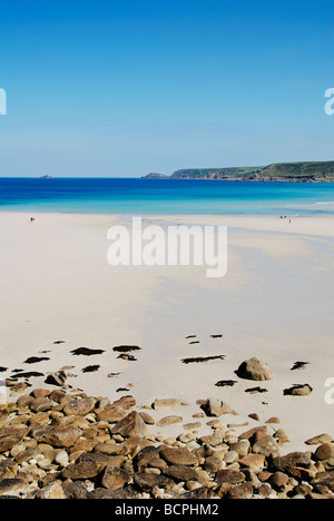 La spiaggia di sennen in Cornovaglia noto anche come whitesand bay Foto Stock
