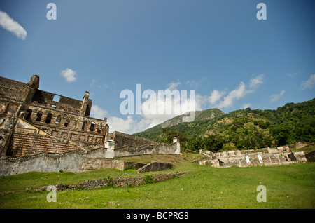 Le rovine del Palazzo de Sans Souci, vicino a Milot, Haiti, indicato qui di seguito sulla luglio 23, 2008. Foto Stock