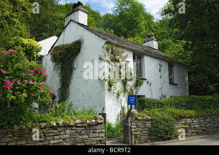 Dove Cottage ex casa di William Wordsworth in estate Grasmere Village Lake District Cumbria Inghilterra Regno Unito Gran Bretagna Foto Stock