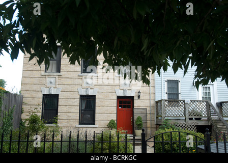 Una piccola casa in Red Hook quartiere di Brooklyn a New York Foto Stock