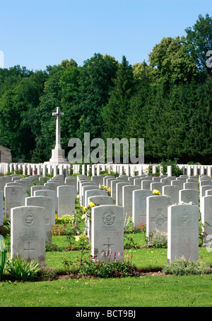 Durnbach cimitero di guerra, War Graves, 2960 soldati uccisi in azione, guerra mondiale 2, Durnbach, Alta Baviera, Baviera, Germania, Euro Foto Stock