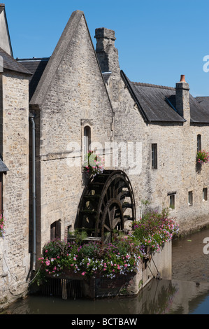 Mulino ad acqua sul fiume Aure a Bayeux , Calvados , Bassa Normandia , France Foto Stock