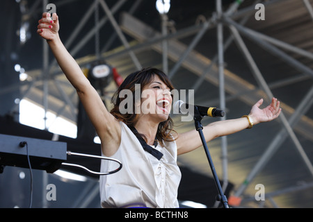 Dolcenera, musicista pop dall'Italia, Open Air Festival, Muehldorf am Inn, Baviera, Germania Foto Stock