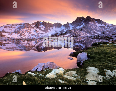 Pass di argento e Chief lago lungo il John Muir Trail - Sierra Nevada, CA Foto Stock