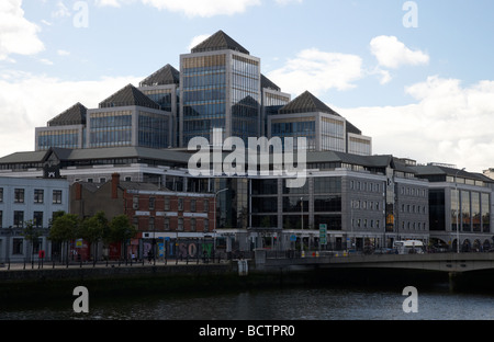 Ulster Bank sede centrale del gruppo su Georges Quay nel centro della città di Dublino Repubblica di Irlanda Foto Stock