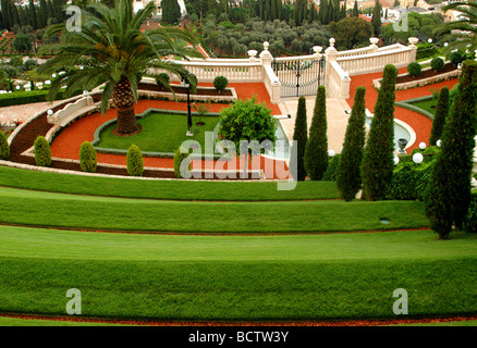 I giardini Bahai nella città di Haifa Foto Stock