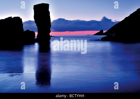 Spagna Asturie: Spiaggia Playon de Bayas di notte Foto Stock