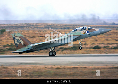 Forza Aerea israeliana Fighter jet Boeing F 15IO sbarco Foto Stock