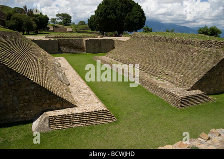 Palla Monte Alban sito rovina Oaxaca, Messico, 500 BC-750 Annuncio la più antica città di pietra in Messico, Zapoteco costruttori, Foto Stock