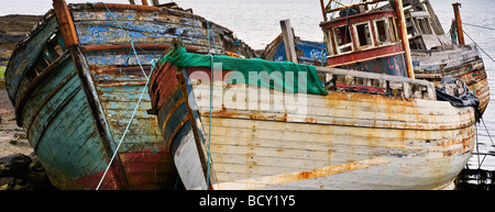 Barche abbandonate, Salen, Isle of Mull, Scozia Foto Stock