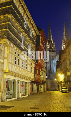 Il Brittany città di Quimper di notte Foto Stock