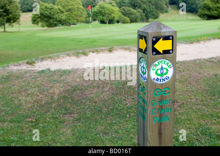 Catena di verde e anello di capitale passeggiate direzione post in Beckenham Kent REGNO UNITO Foto Stock