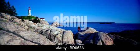 Il 'punto Atkinson' Faro (costruito nel 1912) in 'Lighthouse Park' West Vancouver British Columbia Canada Foto Stock