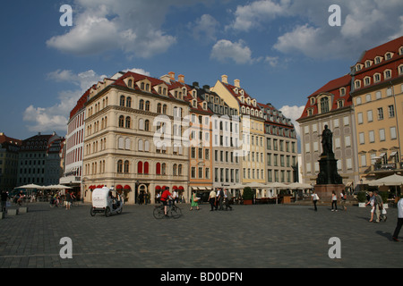 Ricostruito pedonale centrale quartiere turistico di Dresda Germania Giugno 2008 Foto Stock