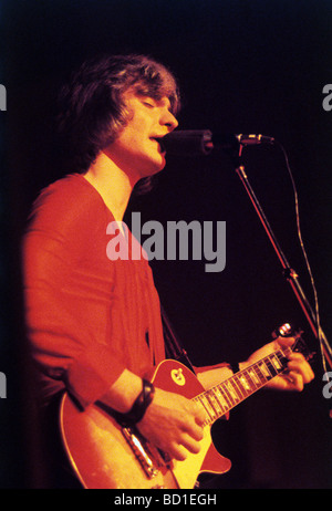 STRAWBS - REGNO UNITO/folk rock group nel 1973 - chitarrista non identificato Foto Stock