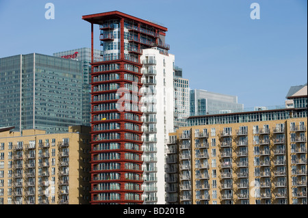 Highrise caseggiati, Wapping, Docklands, Londra, Inghilterra, Regno Unito. Foto Stock