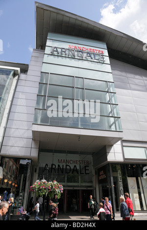 Ingresso al centro commerciale Arndale Market street Manchester Regno Unito Foto Stock