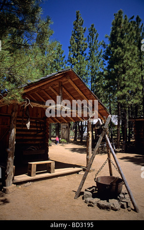 High Desert Museum storico display camp i primi colonizzatori curvatura Oregon membro Central Oregon USA Foto Stock