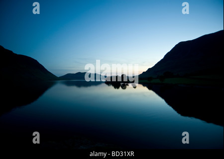 Crummock acqua a Alba Foto Stock