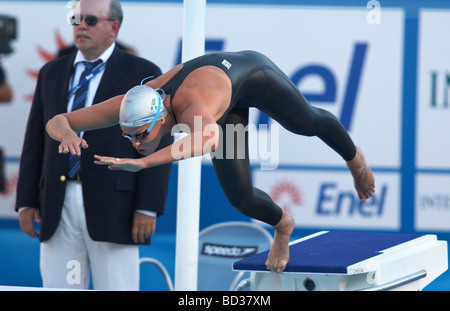 Federica Pellegrini ITA vincitore donne s 200 m libero nel record del mondo il tempo al 2009 FINA Campionati Mondiali di Nuoto Roma Italia Foto Stock