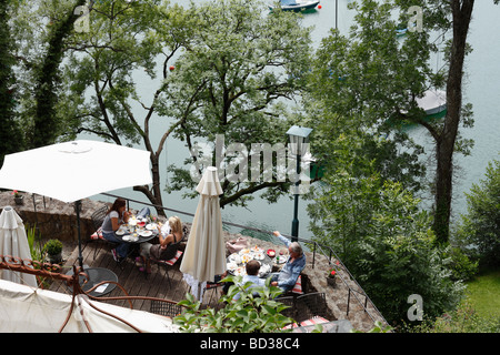 Caffè del castello a Mattsee Lago, Flachgau salisburghese, Land Salzburg, Austria, Europa Foto Stock