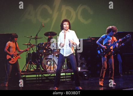 AC/DC Australiano-basato del gruppo rock circa 1980 con Bon Scott alla voce circa 1979 Foto Stock