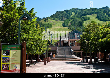 Ingresso alla regina di argento Gondola stazione base in Aspen Colorado sul monte Ajax Foto Stock