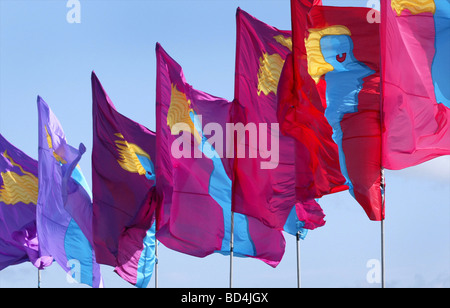 Bandiere colorate in Penzance per il festival di Golowan Foto Stock