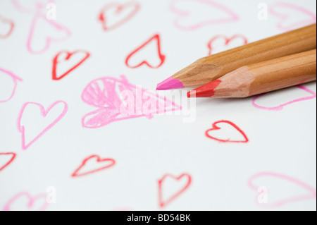 Amore colorati cuori e matite colorate Foto Stock