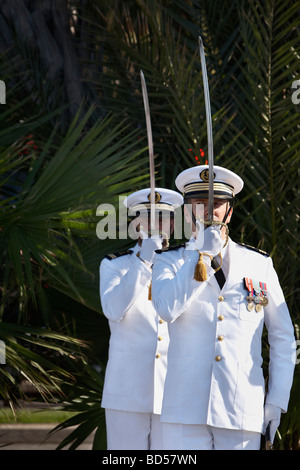 Parata militare sulla Promenade des Anglais Nizza Provence Alpes Cote d Azur Costa Azzurra Francia Foto Stock