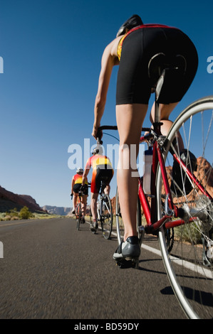 Ciclisti su strada Foto Stock