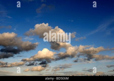 Nuvole di heap, pioggia nuvole e nuvole di tuono, raccogliere tempesta Foto Stock