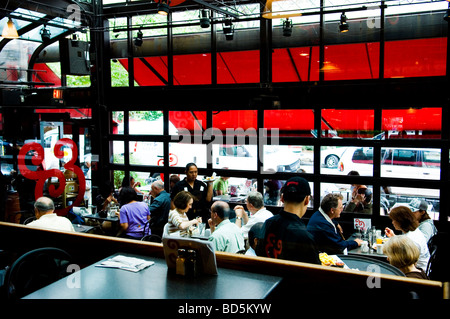 E Kramerbooks afterwords store. Washington's sovreminente cafe. Dupont Circle Neighborhood. Washington D.C. America Foto Stock