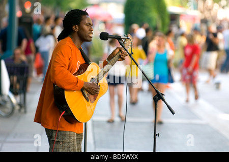 Musicista di strada Foto Stock