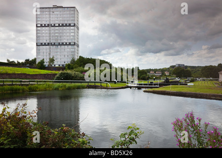 Canale di Forth e Clyde a serratura 21 vicino a Maryhill Glasgow Foto Stock