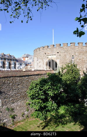 Ingresso al castello di trattativa, trattare, Kent, England, Regno Unito Foto Stock