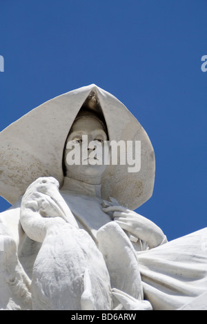 Statua in Cemeterio Cristobal Colon Havana Cuba Foto Stock