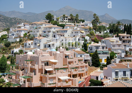 Nuovi appartamenti a Playa de Burriana, Nerja, Costa del Sol, provincia di Malaga, Andalusia, Spagna Foto Stock